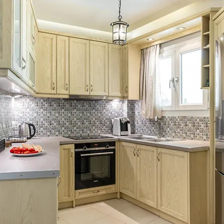 Iliopetra * Naxos City