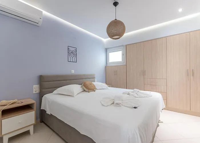 Iliopetra Naxos City