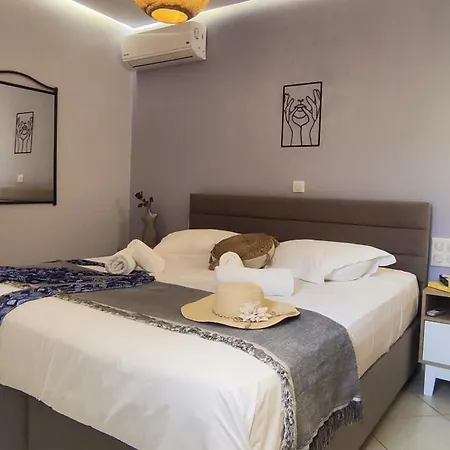 Iliopetra Daire Naxos City