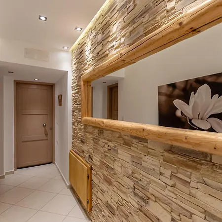 Iliopetra * Naxos City